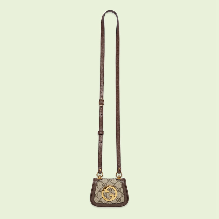 698635.K9GSG.8358.007.080.0000.Light Gucci Blondie card case wallet
